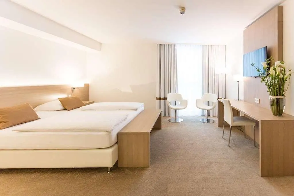 Relexa Hotel Muenchen 4*, Munich